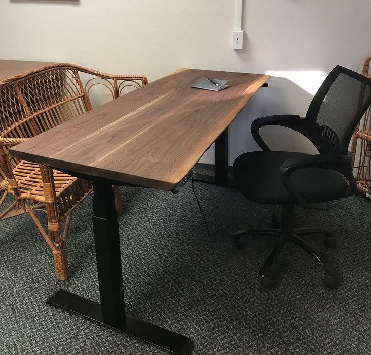 Бюро от масив и желязо