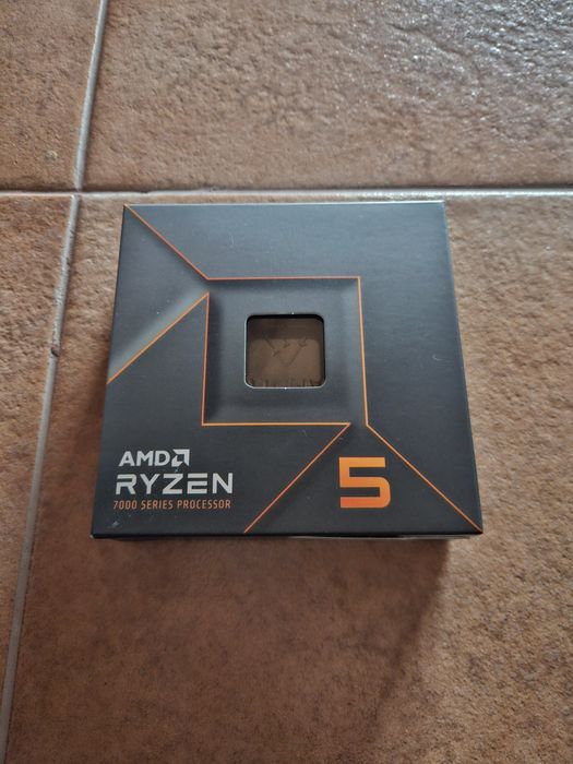 Cutie AMD Ryzen 5 7600x