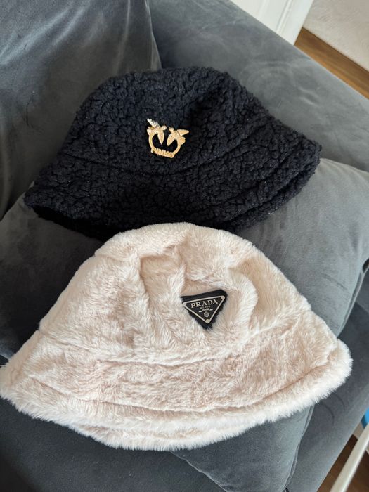 Маркови шапки Pinko, Prada