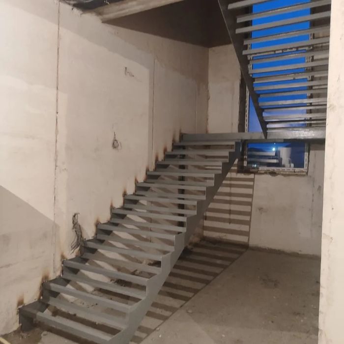 Лестницы из металла