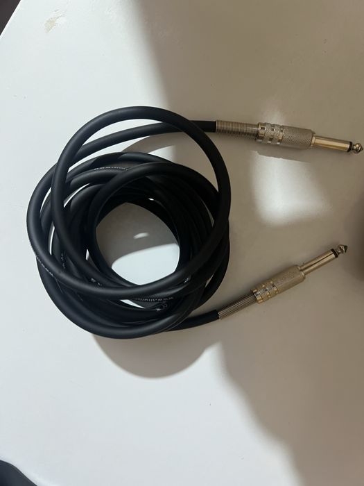 Chitară electrică Harley Benton ST-20 cu accesorii