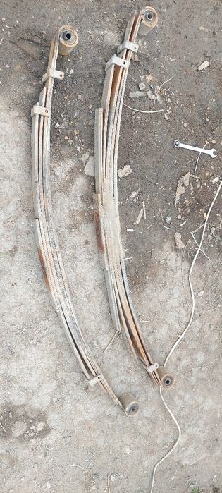 Продам ресоры газель есть