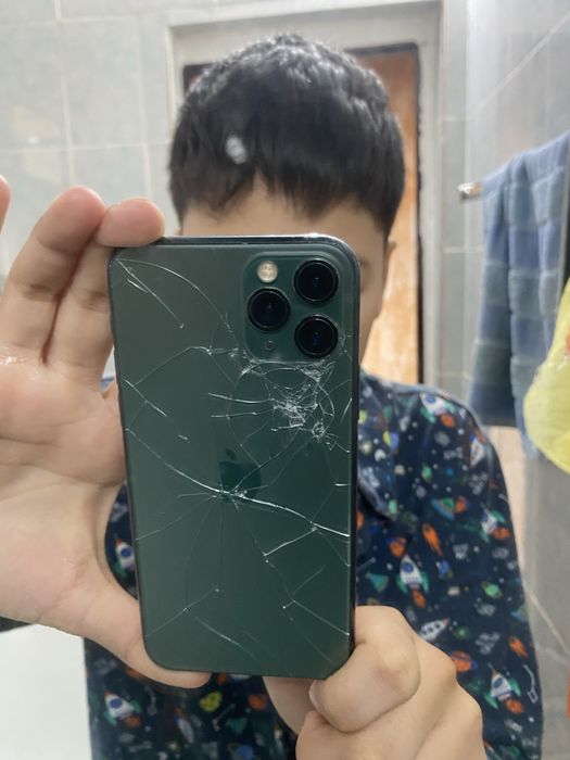 iPhone 11 Pro 256GB — 79 990 ₸ (торг)