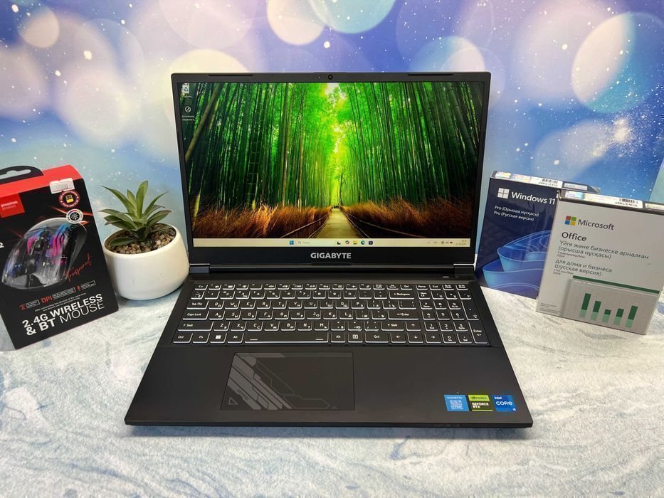 Игровой ноутбук GIGABYTE G5-Series /Core i5-12500H/16GB/1TB/RTX4060-8G