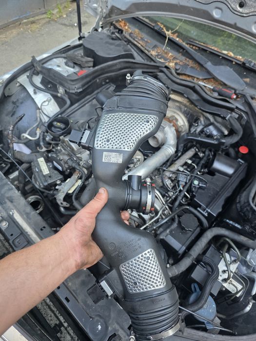 Въздуховод лястовица с дебитомери за Mercedes om 642 V6