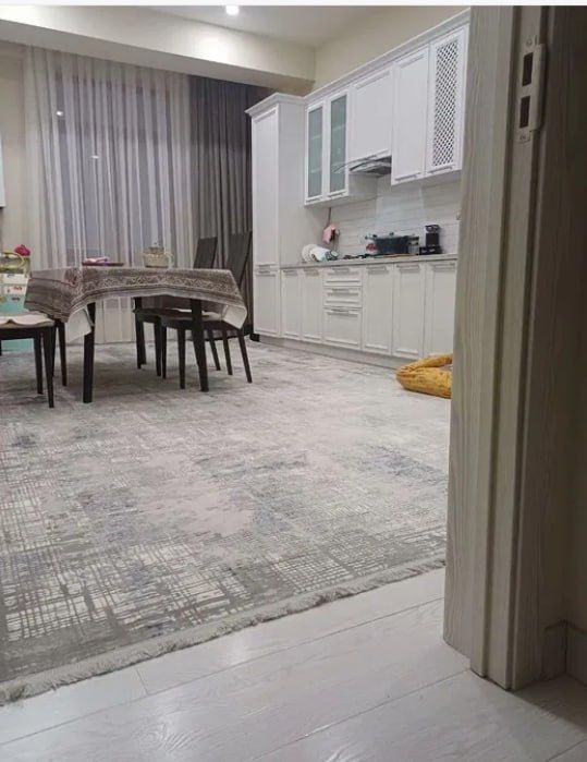 Продается квартира под нежилое Ахмад Дониш