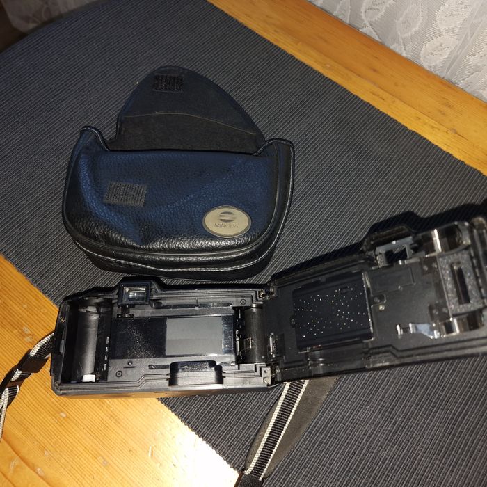 Лентов фотоапарат Minolta!