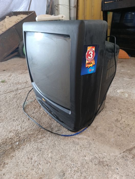 Продам телевизор LG в хорошем состоянии