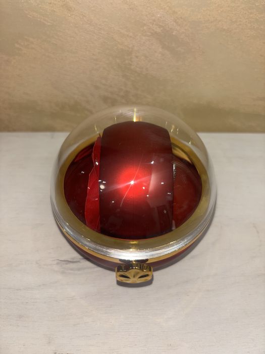 Cadou Valentine’s Day – Trandafir etern sub cupolă cu colier inimă