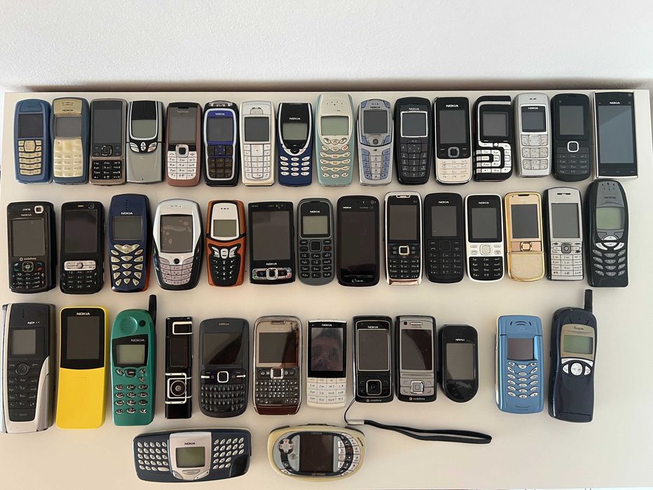 Lot 105 telefoane mobile