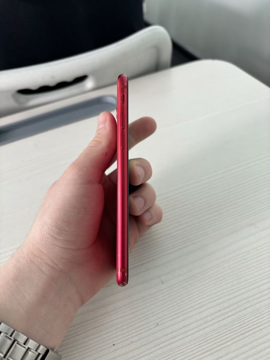 Срочно продам аифон Se