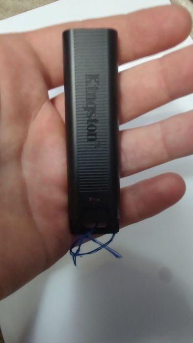 Stick Kingston nou cu jocuri torent incluse