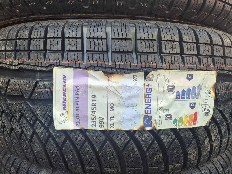 4 Anvelope M+S IARNA - 235/45/19 - Michelin Alpin PA4 OEM Mercedes GLA - NOU - DOT 2020 !
