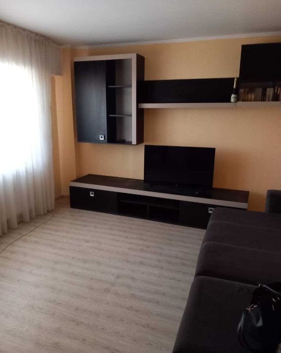 Apartament de închiriat