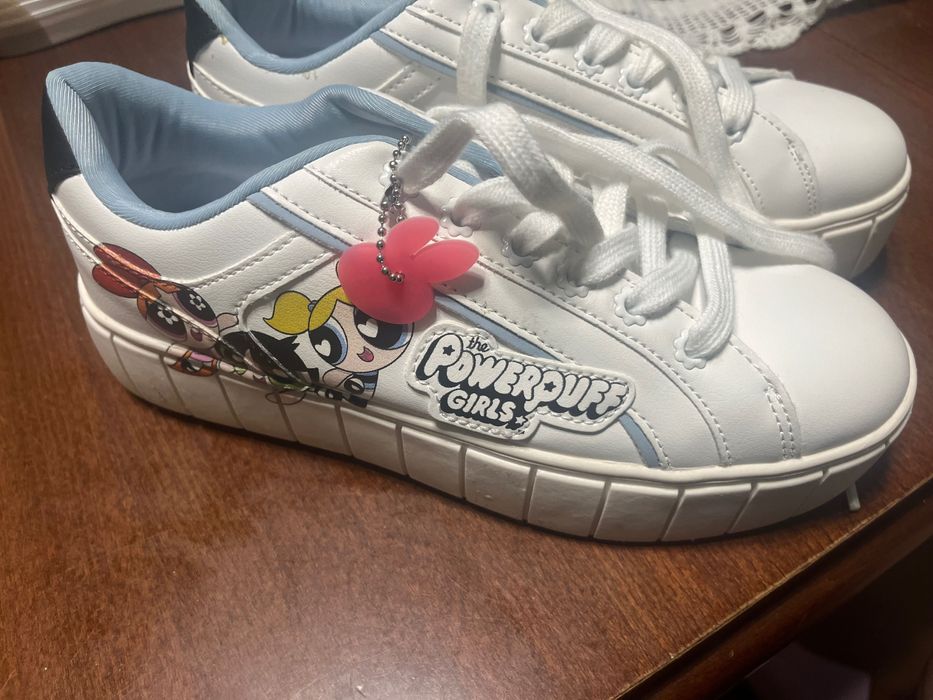 Кецове Bershka нови 37.5 номер