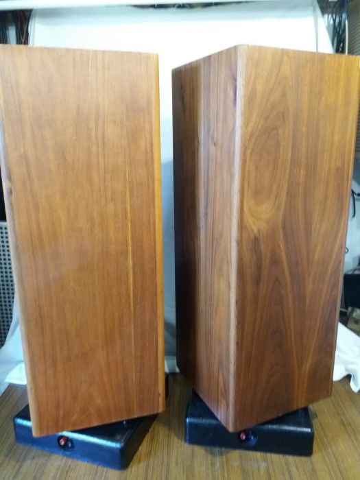 jennings research CONTRARA PEDESTAL MK1