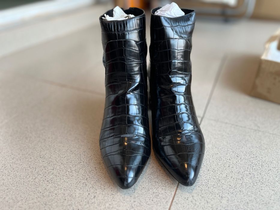 Botine Stradivarius din imitație de piele de șarpe lăcuită mărimea 37