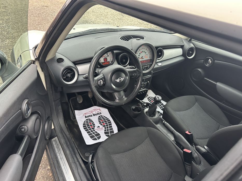 Mini Cooper D/2011/1.6TD/6+1Vit/Clima/Fiscal-2.590€