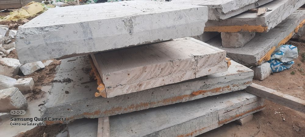 Плиты беплатно  отдам