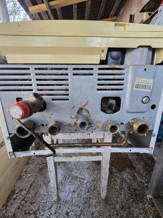 Centrală termică Ariston pe gaz –  Pentru piese sau utilizare