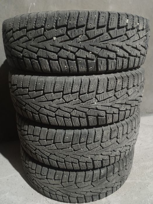 Продам зимние шины р 15