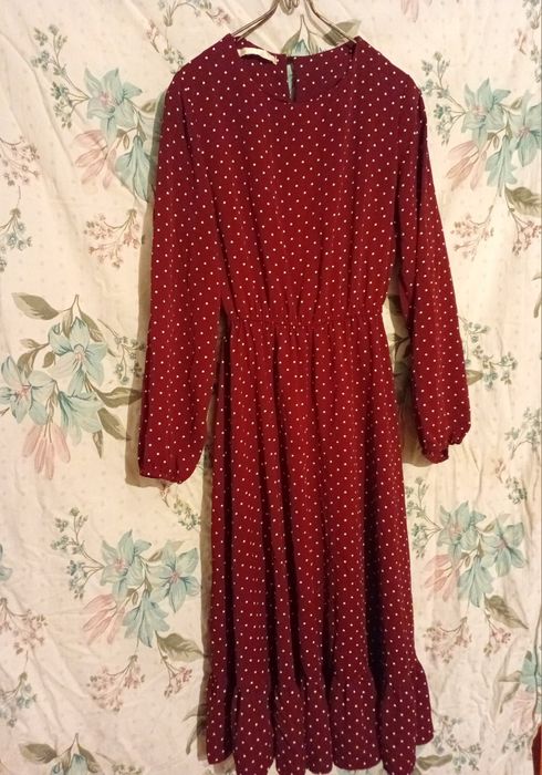 Продаю платье срочно!