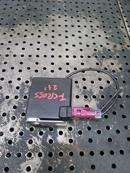 Amplificator antena vw t cross c11 d31 3g9035534