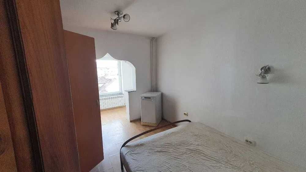 Apartament mobilat cu 3 camere de inchiriat in Radauti