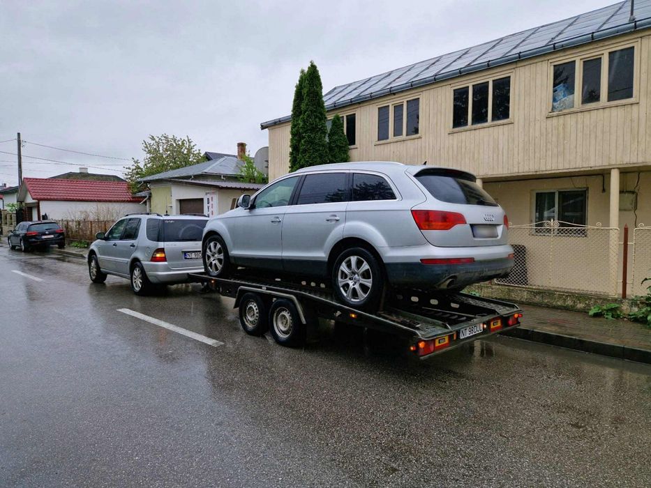 Dezmembrez audi Q7  3.0 tdi 233 cp BUG perne aer cutie automata