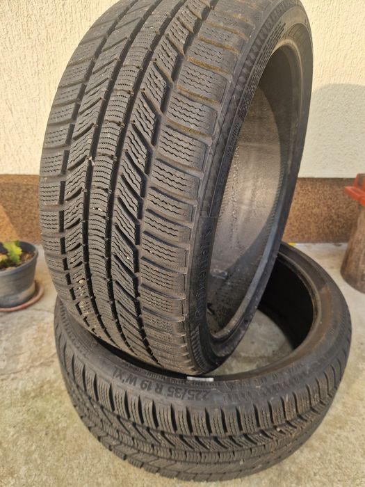 Cauciucuri Iarna Continental 225-35r19