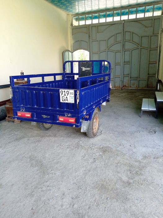 Mototsikl Lochin