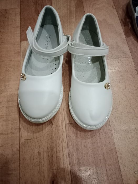 Туфли для девочки.