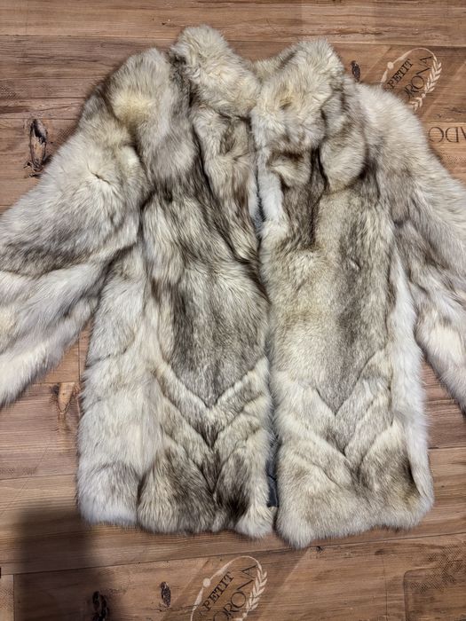 Палто от сребърна лисица