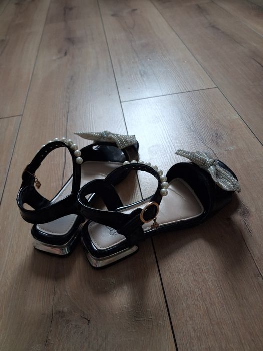 Туфли для девочки