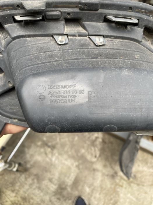 Мерцедес ГЛЦ Mercedes Benz GLC на части