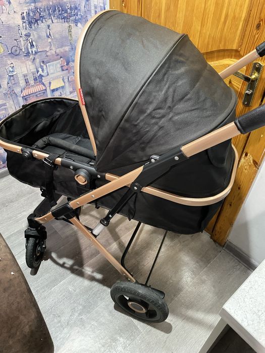 Продам детскую коляску