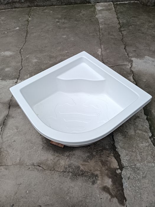 Ванна угловая 1 м на 1 м