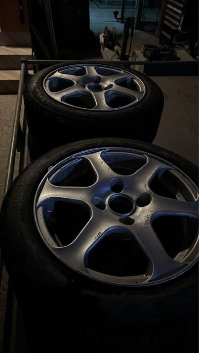 Джанти и гуми в добро състояние за различни модели коли