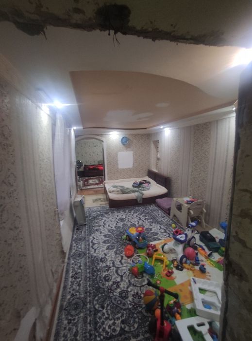 Самарканд Дарвоза махалласида 2 сотих 3хона участка сотилади