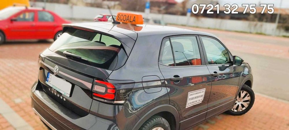 Scoala de soferi / instructor auto / profesor legislatie