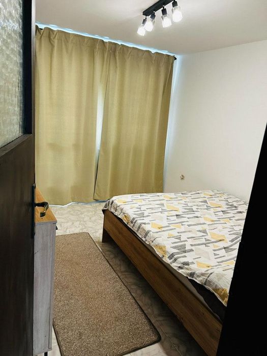 Дава се под наем Двустаен апартамент в Бургас, Център - 72 кв.м за 484.5 € - Снимка #3