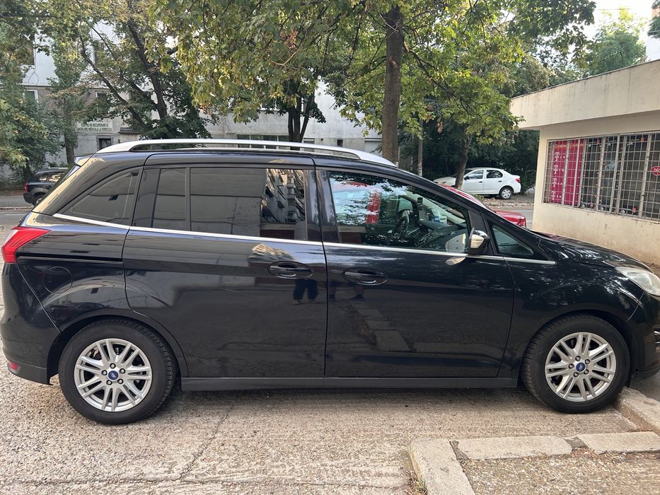 Ford grand c-max