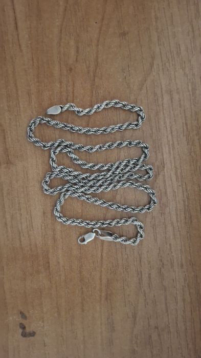 Продам серебряную цепочку