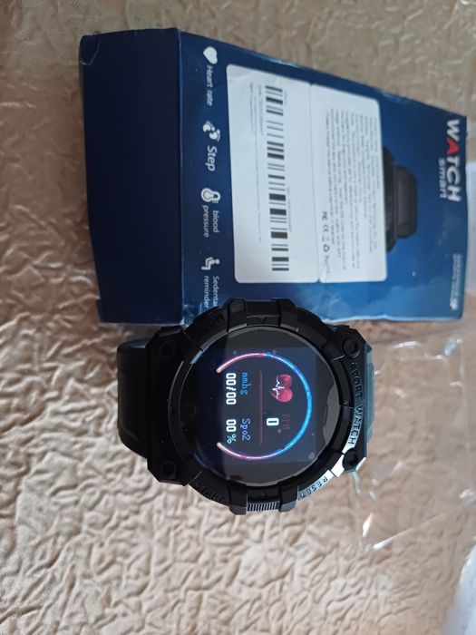 Продавам Smart часовник!