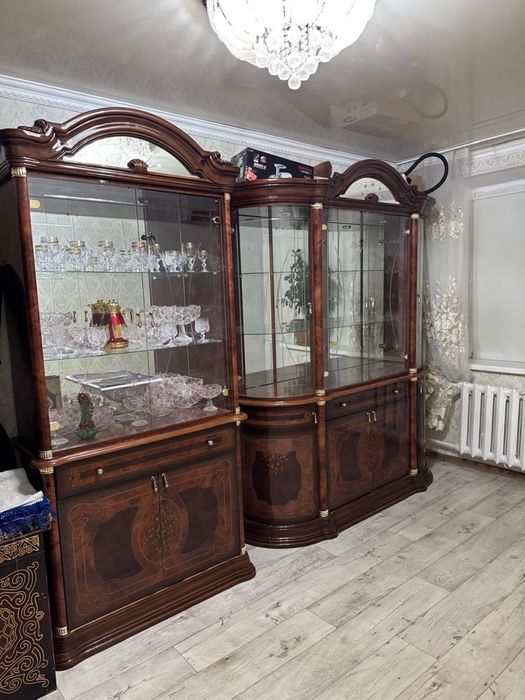 Сервант 100000 и 200000