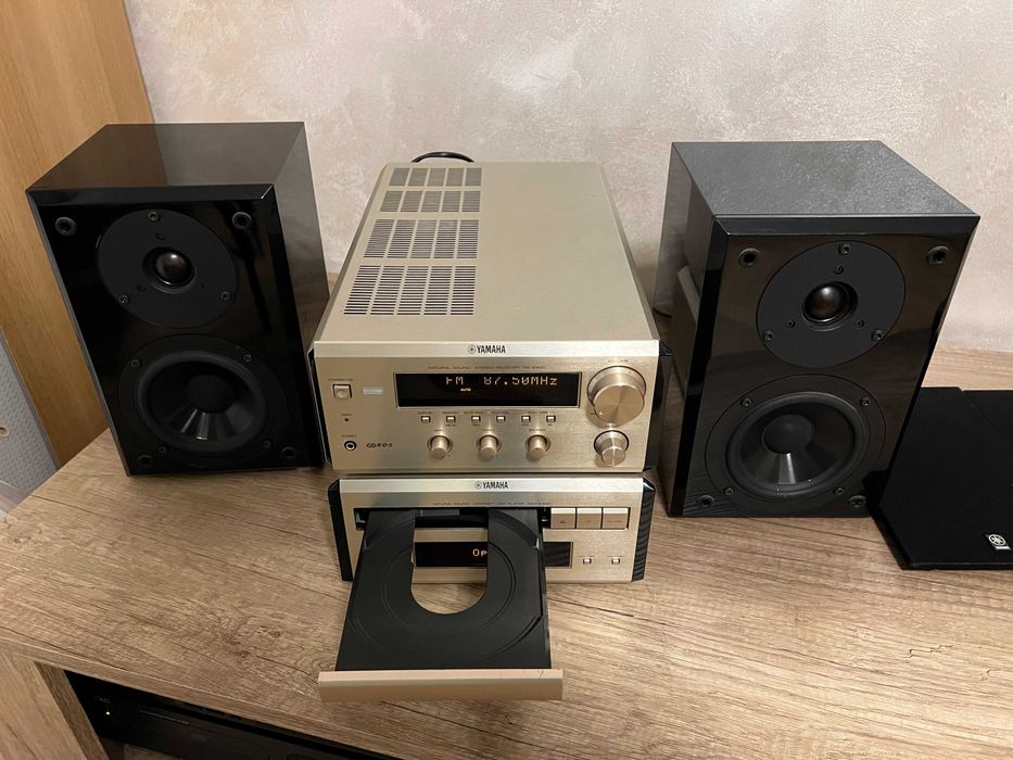Yamaha reciver RX-E400. CD player CDX-E400