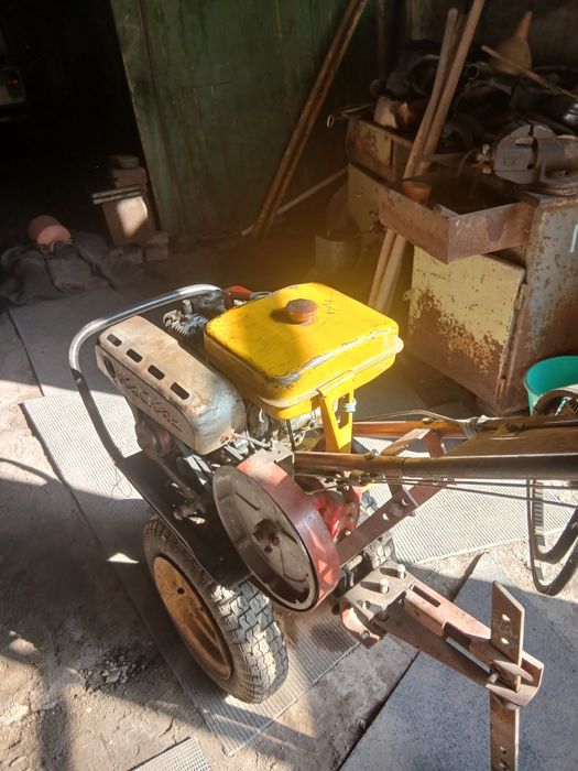 Мотоплуг каскад в рабочем состоянии