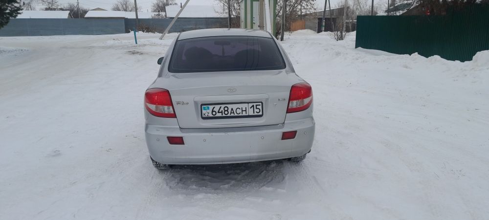 Продам автомобиль Kia Rio
