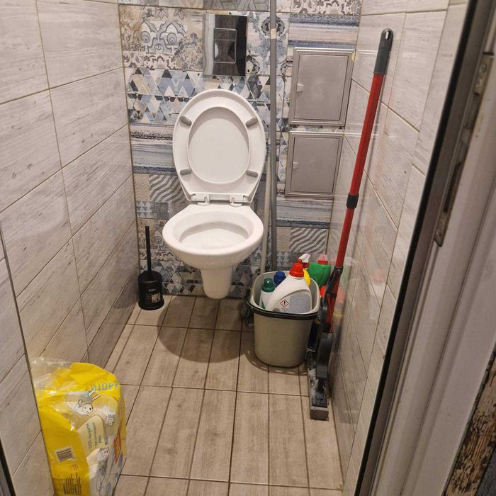 Дава се под наем Тристаен апартамент в София, Левски Г - 70 кв.м за 648.21 € - Снимка #1