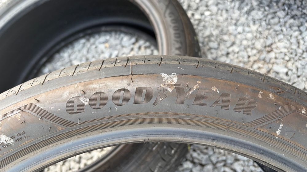 Летни гуми 19 Goodyear 225/40 r19